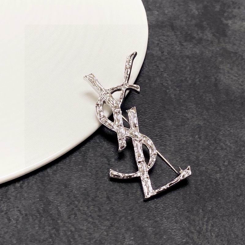 YSL Brooch 12yxx30
